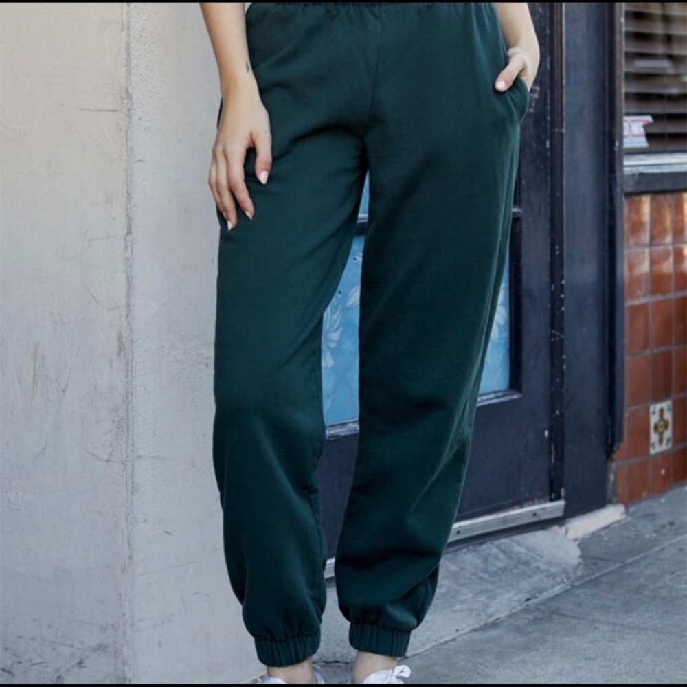 Brandy Melville green sweatpants